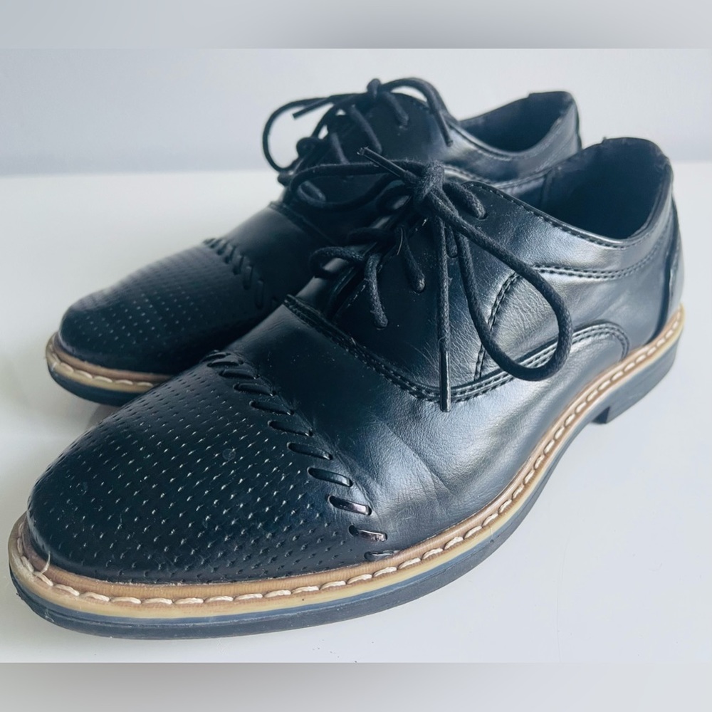 BOYS DRESS SHOES by XRAY Nordstroms wingtip oxford black like new SIZE US 4